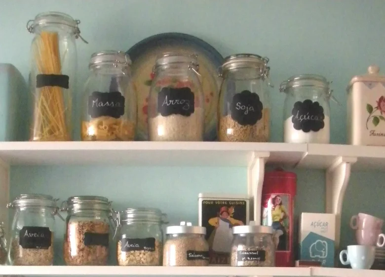 Kitchen Shelf Decor Ideas for Dishes, Jars, and Open Space