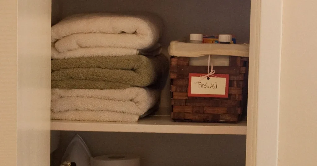 Linen Closet Organization Ideas for Sheets, Towels and Baskets